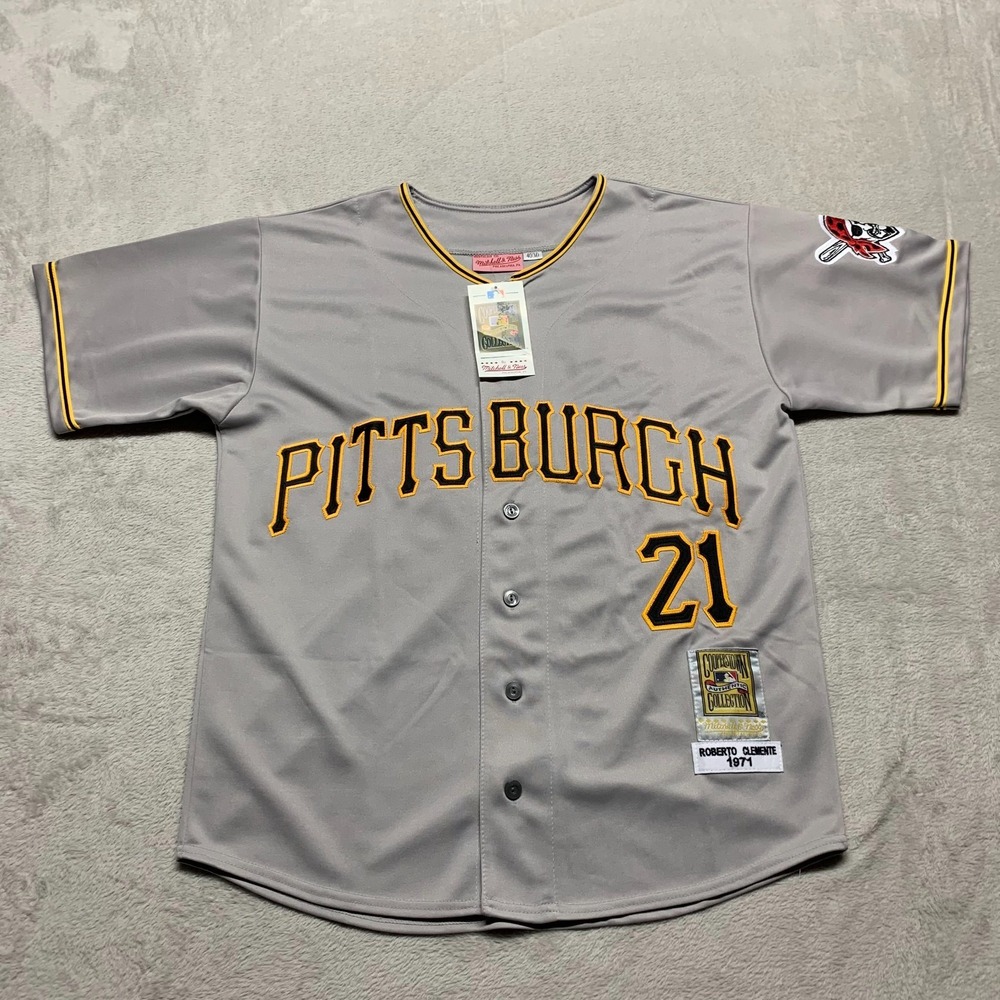 NEW Mitchel & Ness Pittsburgh Pirates Roberto Clemente Jersey Size 40 M